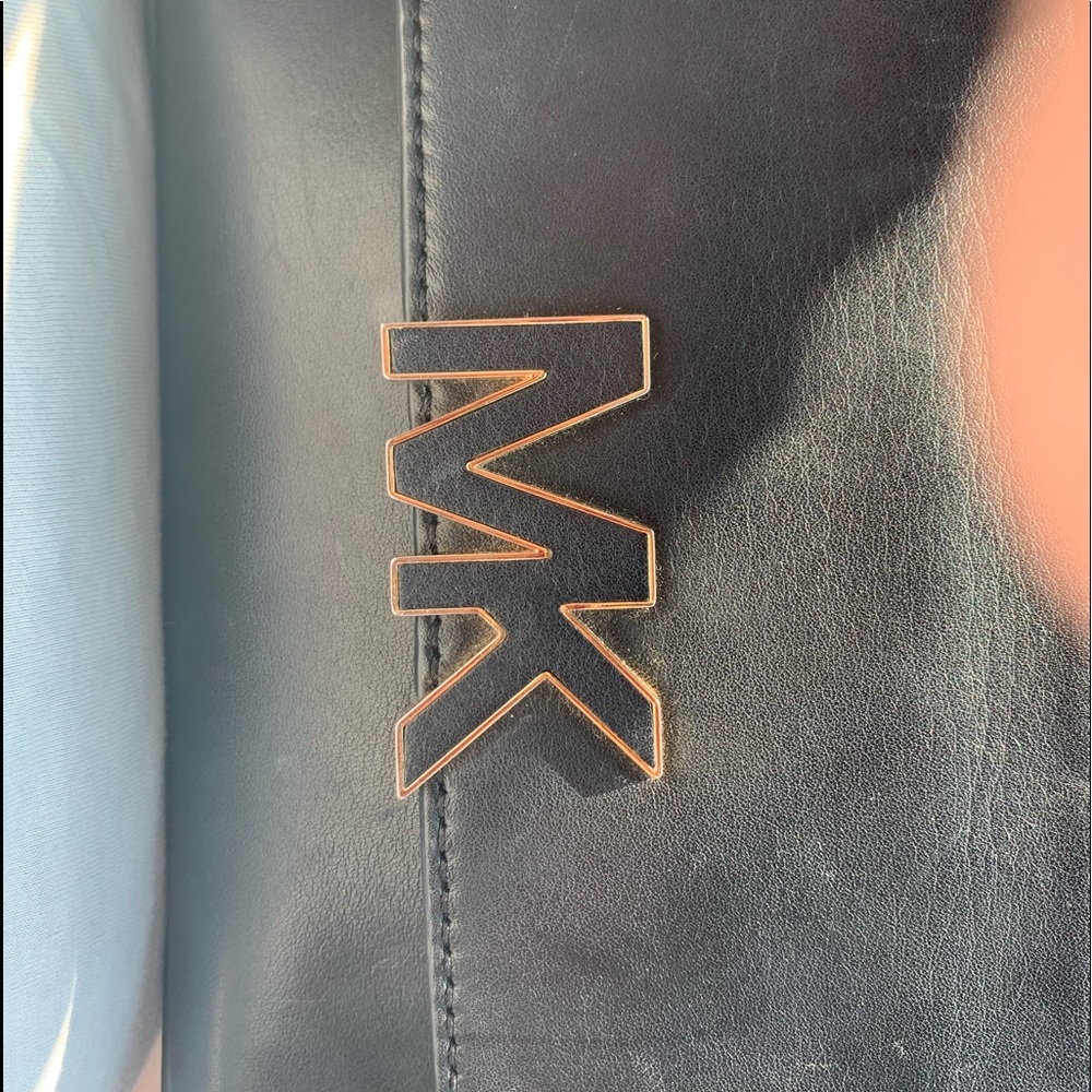 Michael Kors Small Black Leather Purse - Picture 1 of 4